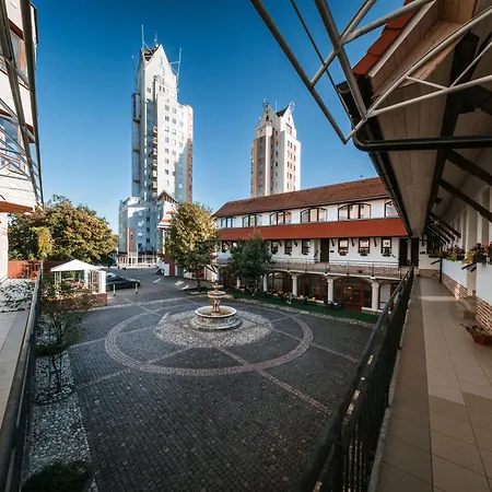 Reduta Apartment Lucenec